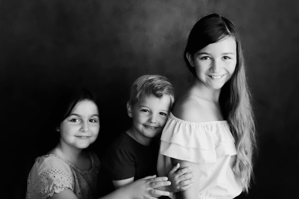 Portrait noir et blanc enfants